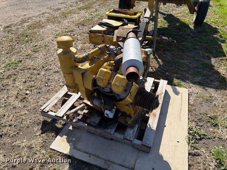 image for item FT6838 1988 Vermeer 665A stump grinder