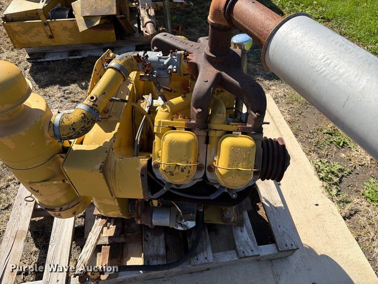 image for item FT6838 1988 Vermeer 665A stump grinder