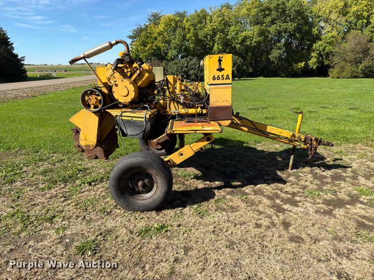 image for item FT6839 1980 Vermeer 655A wood chipper