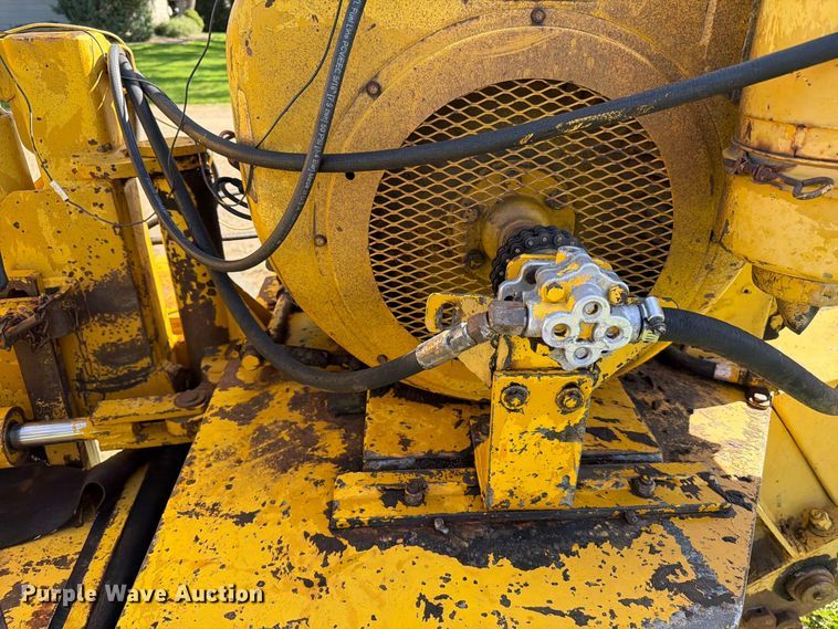 image for item FT6839 1980 Vermeer 655A wood chipper
