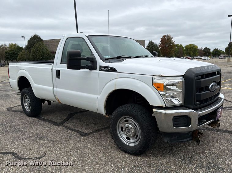 image for item FT7512 2013 Ford F250 Super Duty pickup truck