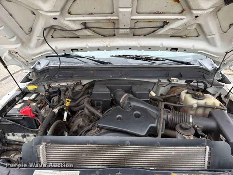 image for item FT7512 2013 Ford F250 Super Duty pickup truck