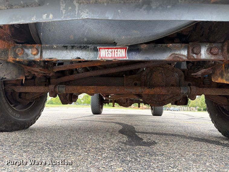 image for item FT7512 2013 Ford F250 Super Duty pickup truck