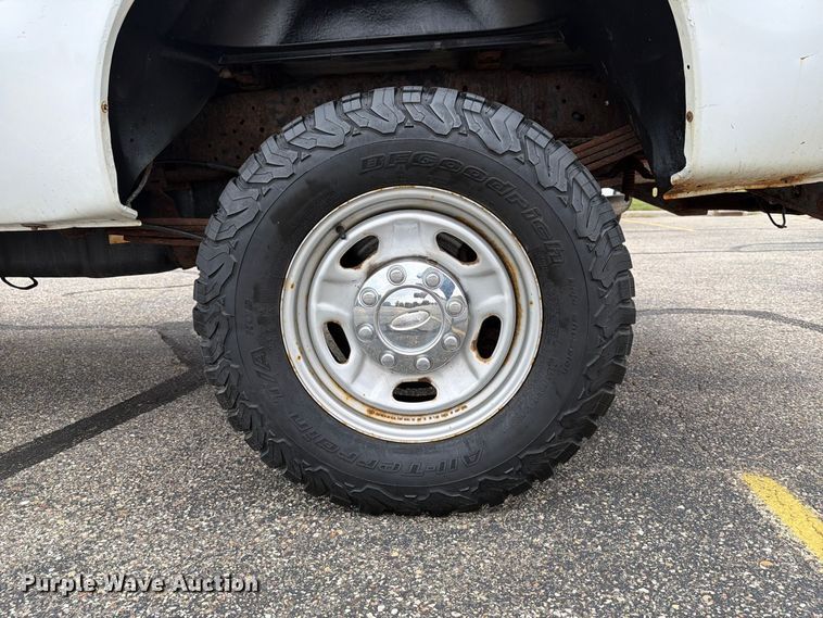 image for item FT7512 2013 Ford F250 Super Duty pickup truck
