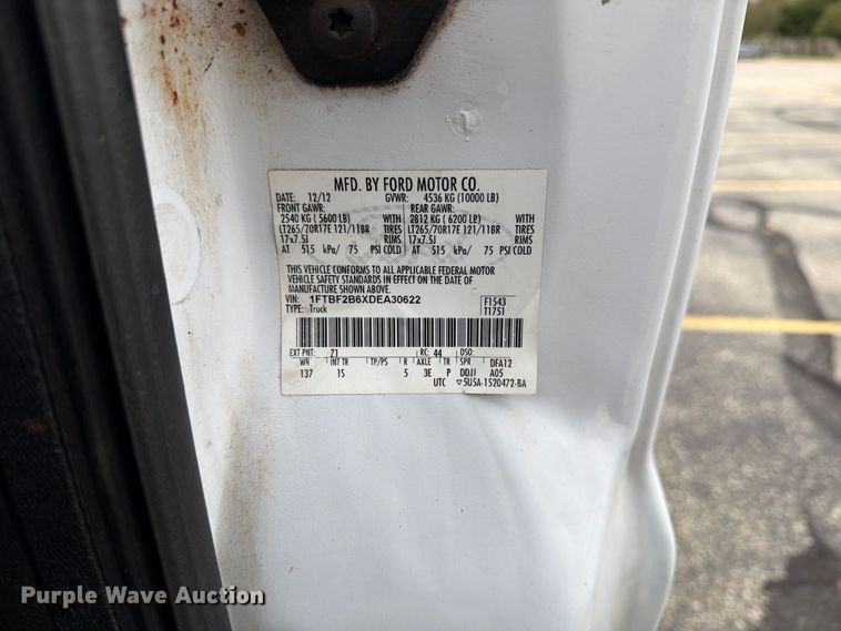 image for item FT7512 2013 Ford F250 Super Duty pickup truck