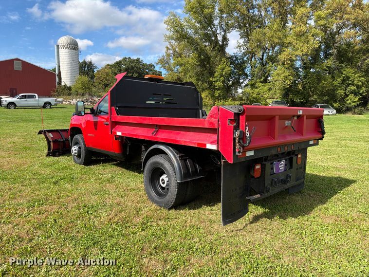 image for item FT8115 2011 GMC Sierra 3500HD dump bed pickup truck
