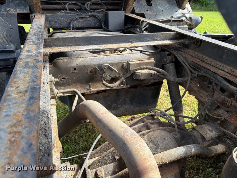 image for item FT8115 2011 GMC Sierra 3500HD dump bed pickup truck