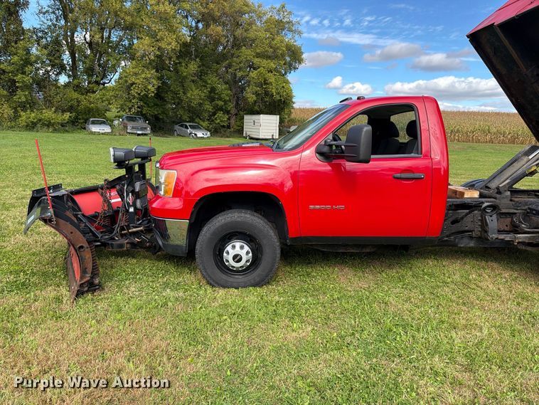 image for item FT8115 2011 GMC Sierra 3500HD dump bed pickup truck