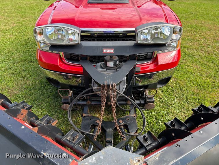 image for item FT8115 2011 GMC Sierra 3500HD dump bed pickup truck