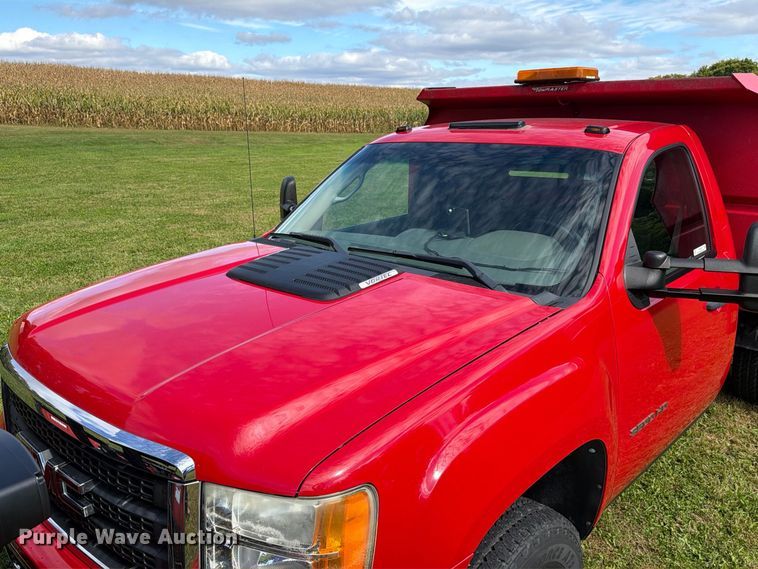 image for item FT8115 2011 GMC Sierra 3500HD dump bed pickup truck