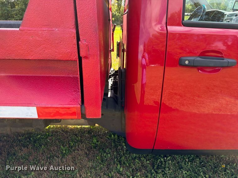 image for item FT8115 2011 GMC Sierra 3500HD dump bed pickup truck