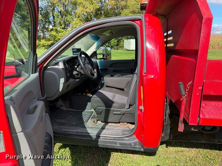image for item FT8115 2011 GMC Sierra 3500HD dump bed pickup truck