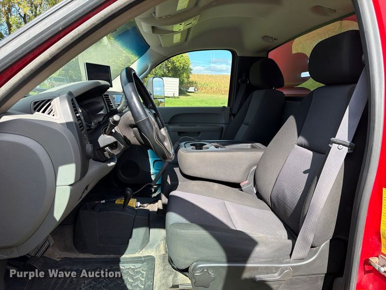image for item FT8115 2011 GMC Sierra 3500HD dump bed pickup truck