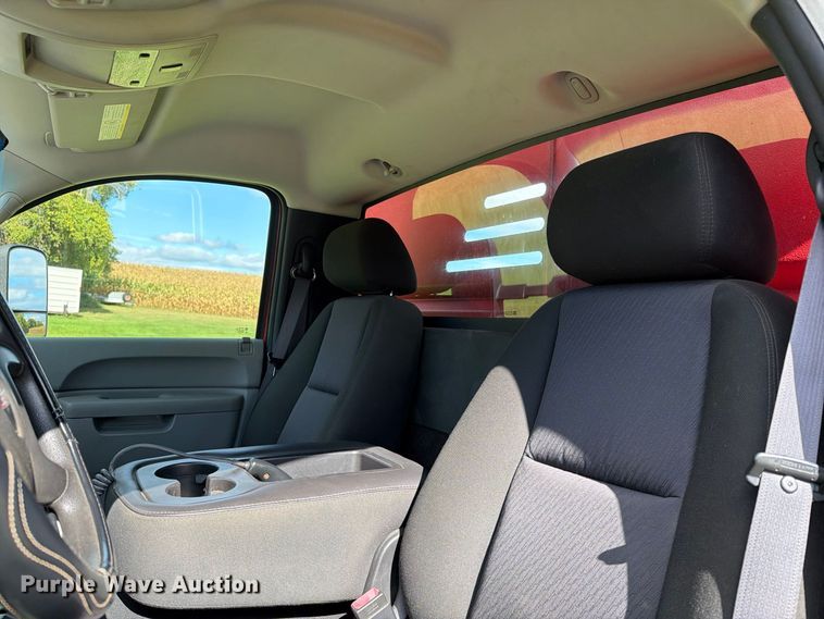 image for item FT8115 2011 GMC Sierra 3500HD dump bed pickup truck