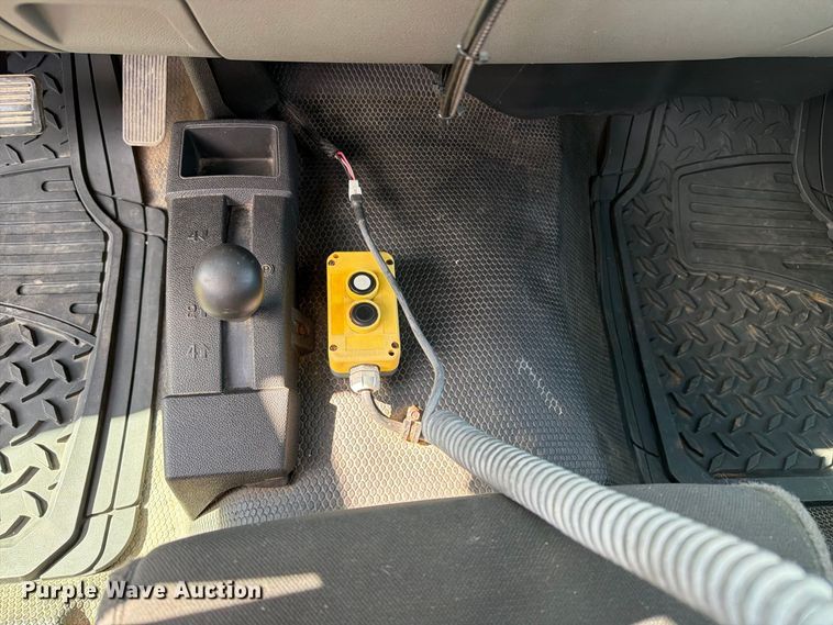 image for item FT8115 2011 GMC Sierra 3500HD dump bed pickup truck