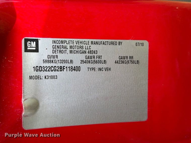image for item FT8115 2011 GMC Sierra 3500HD dump bed pickup truck