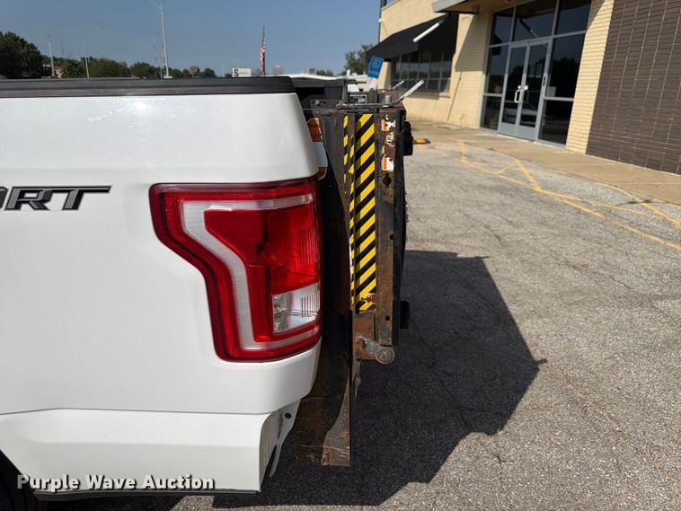 image for item FU0524 2017 Ford F150 Ext. Cab pickup truck