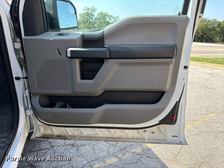 image for item FU0524 2017 Ford F150 Ext. Cab pickup truck