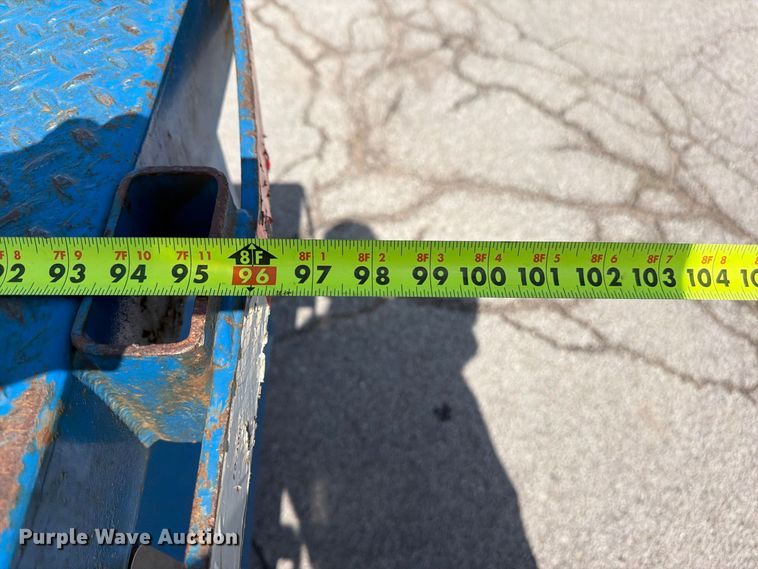 image for item FU4677 2022 Chevrolet Silverado 5500HD flatbed truck