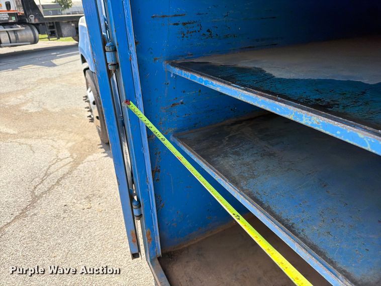 image for item FU4677 2022 Chevrolet Silverado 5500HD flatbed truck