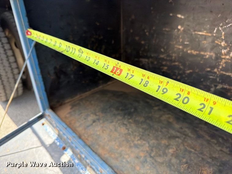 image for item FU4677 2022 Chevrolet Silverado 5500HD flatbed truck