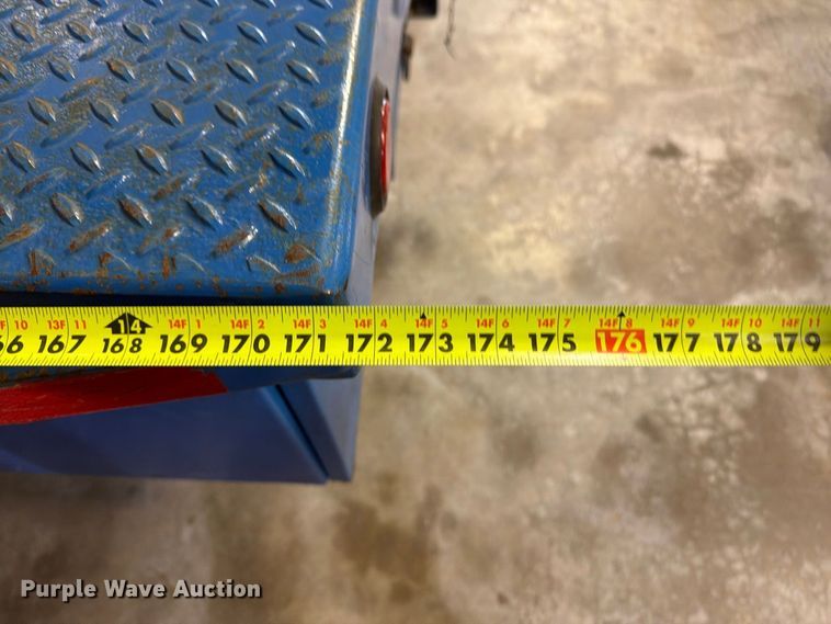 image for item FU4677 2022 Chevrolet Silverado 5500HD flatbed truck