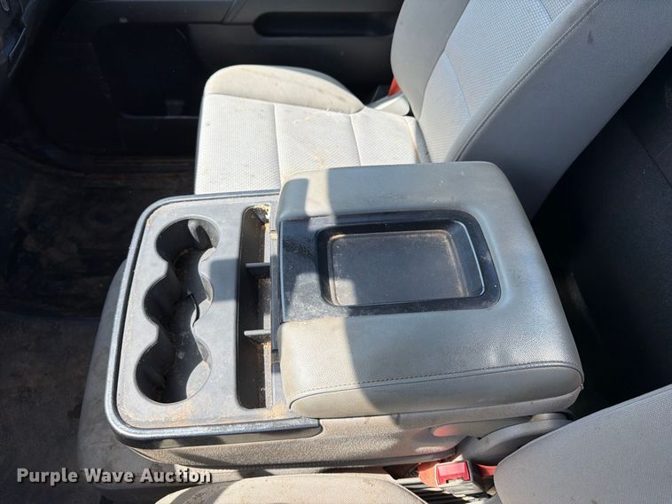 image for item FU4677 2022 Chevrolet Silverado 5500HD flatbed truck
