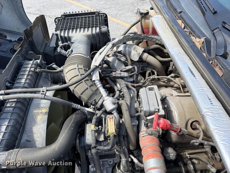image for item FU4677 2022 Chevrolet Silverado 5500HD flatbed truck