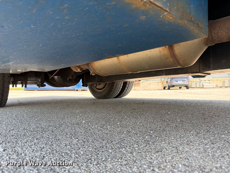 image for item FU4677 2022 Chevrolet Silverado 5500HD flatbed truck