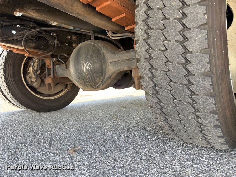 image for item FU4677 2022 Chevrolet Silverado 5500HD flatbed truck