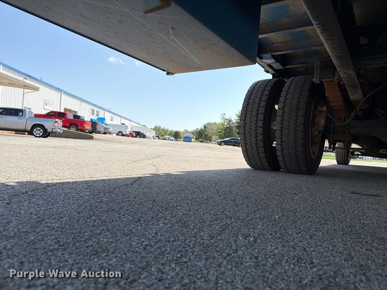 image for item FU4677 2022 Chevrolet Silverado 5500HD flatbed truck