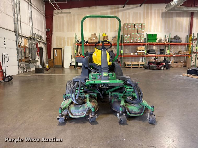 image for item FU4679 2009 John Deere 7400 lawn mower