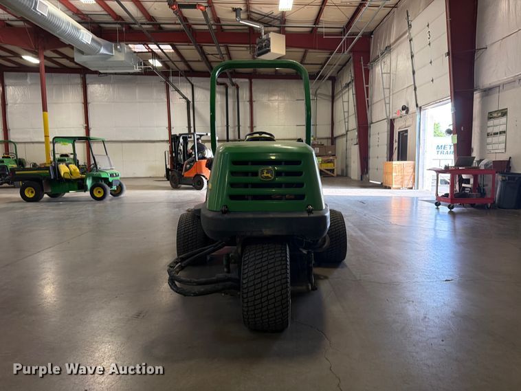 image for item FU4679 2009 John Deere 7400 lawn mower