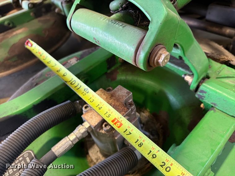 image for item FU4679 2009 John Deere 7400 lawn mower
