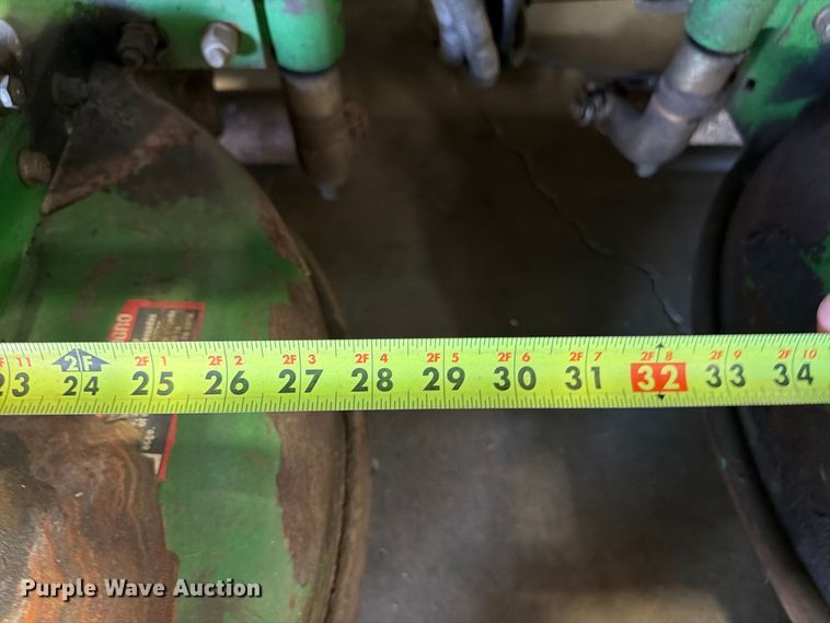 image for item FU4679 2009 John Deere 7400 lawn mower