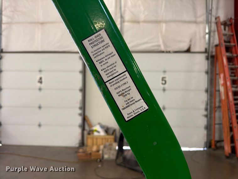 image for item FU4679 2009 John Deere 7400 lawn mower