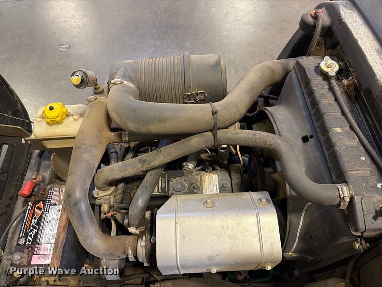 image for item FU4679 2009 John Deere 7400 lawn mower