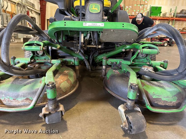 image for item FU4679 2009 John Deere 7400 lawn mower