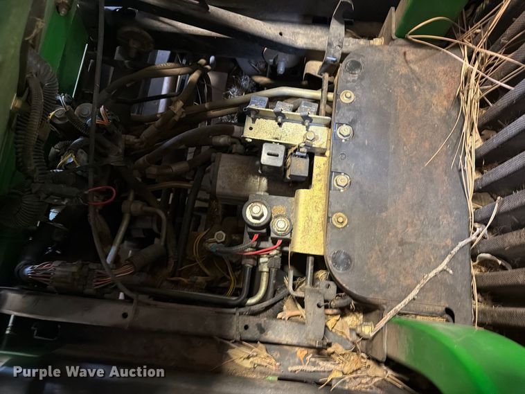 image for item FU4679 2009 John Deere 7400 lawn mower