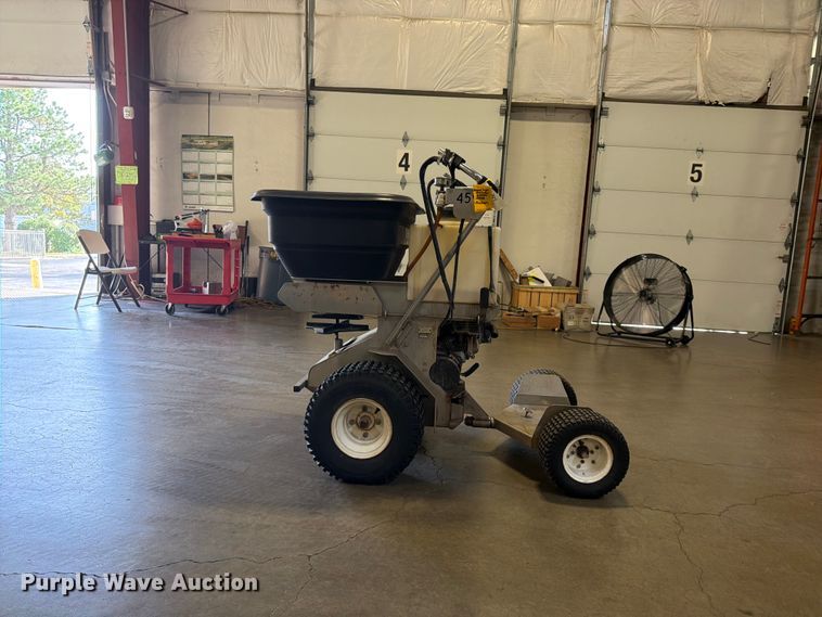 image for item FU4680 Ground Logic, Inc. Pathfinder applicator