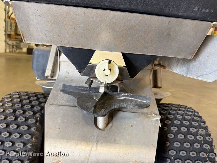 image for item FU4680 Ground Logic, Inc. Pathfinder applicator