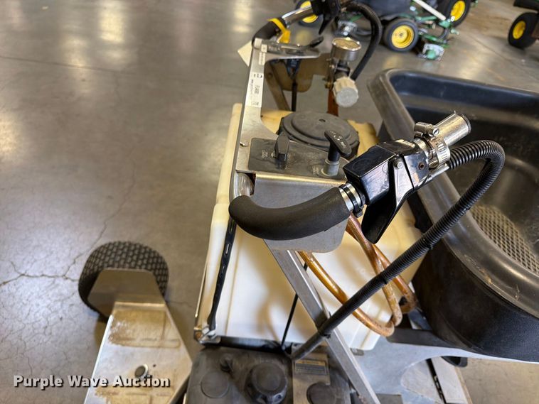 image for item FU4680 Ground Logic, Inc. Pathfinder applicator