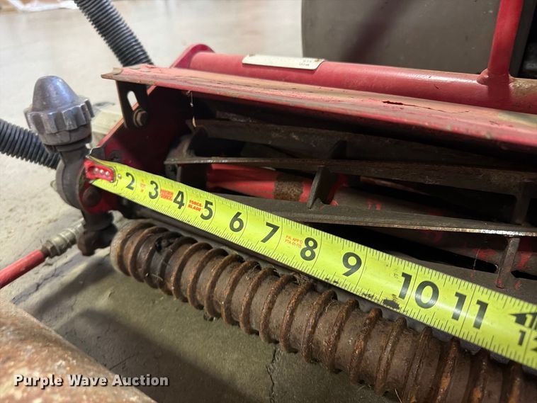 image for item FU4684 Toro Greensmaster 3100 reel mower