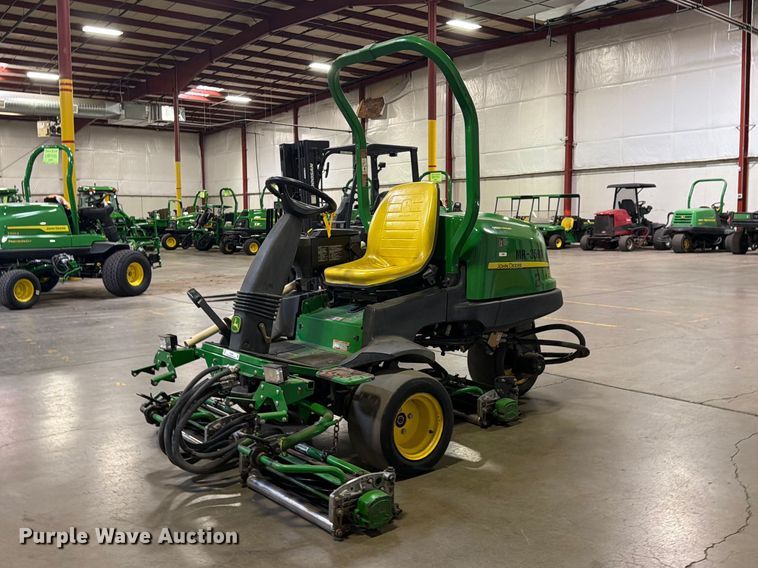 image for item FU4685 2011 John Deere 2500B reel mower
