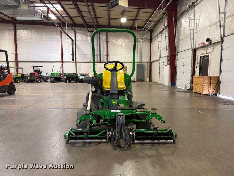 image for item FU4685 2011 John Deere 2500B reel mower