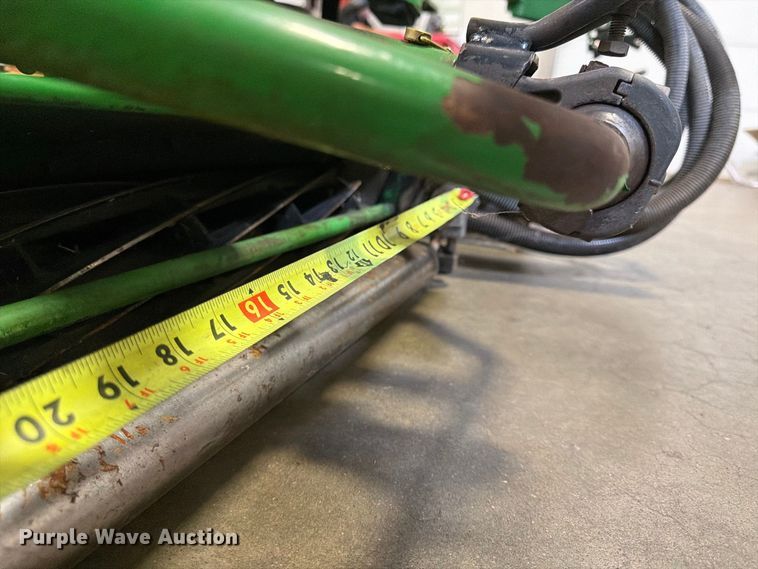 image for item FU4685 2011 John Deere 2500B reel mower