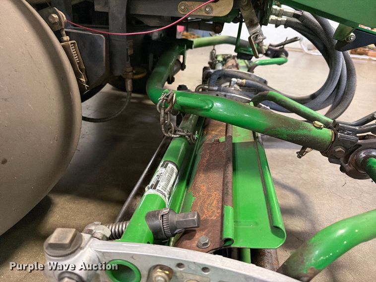image for item FU4685 2011 John Deere 2500B reel mower