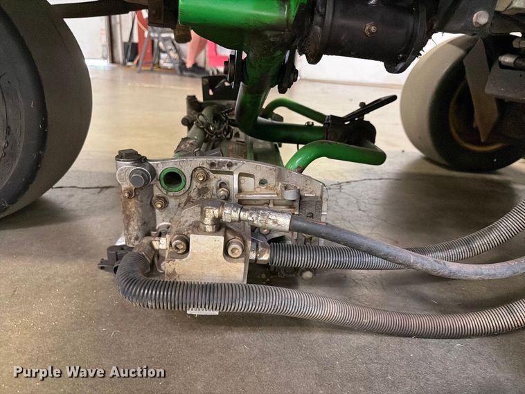 image for item FU4685 2011 John Deere 2500B reel mower