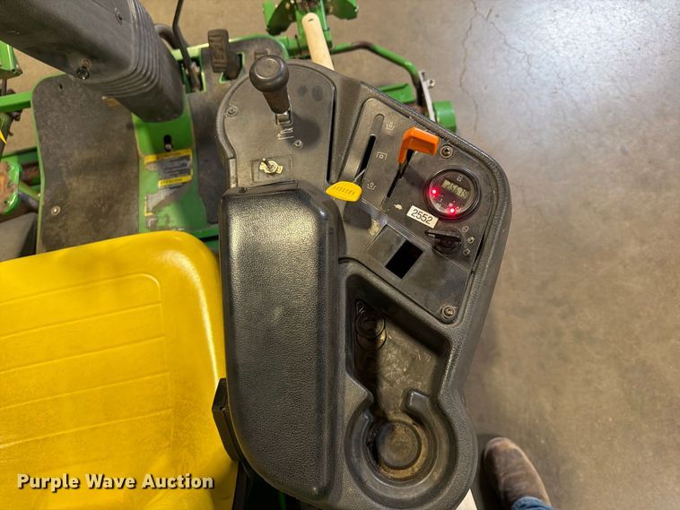 image for item FU4685 2011 John Deere 2500B reel mower