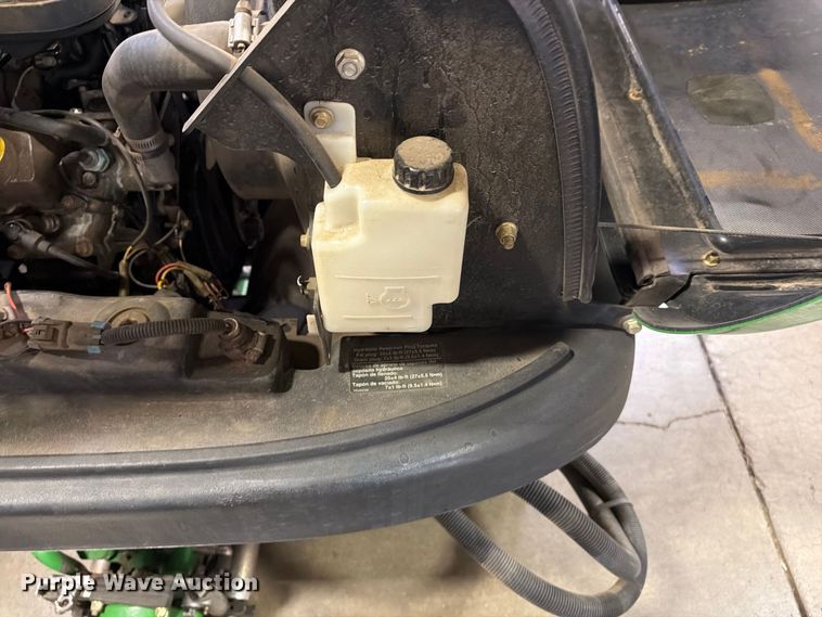 image for item FU4685 2011 John Deere 2500B reel mower